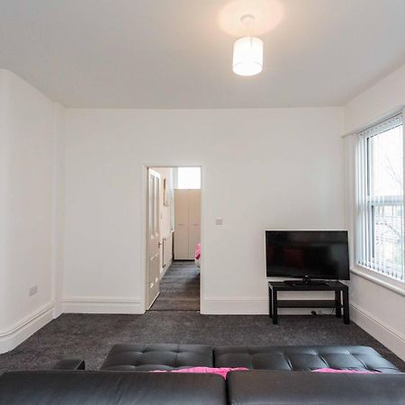Cherry Property - Berry Apartments Blackpool Quarto foto